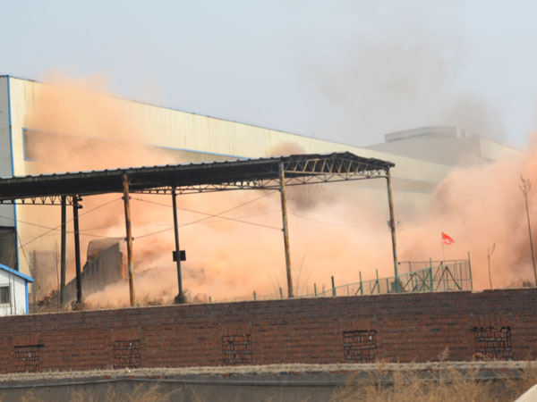 萬榮(70米)煙囪爆破工程