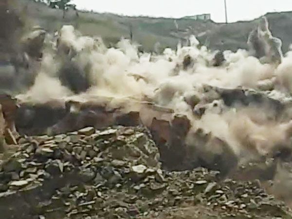 新華路路基爆破工程 (視頻截圖)